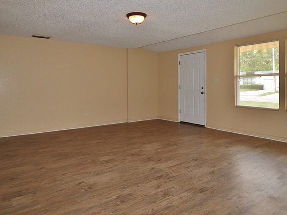 3739 Anvers Blvd, Cedar Hills, 32210