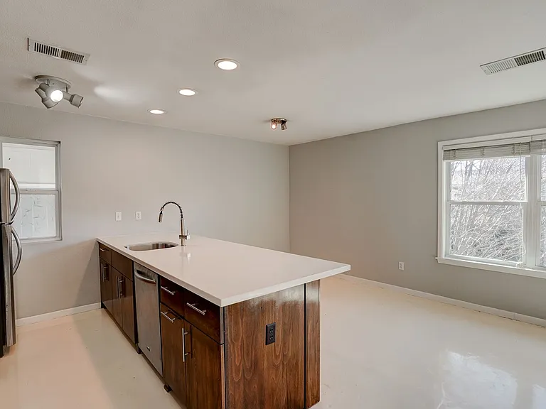 2450 Ashdale Dr #205-D — Photo 9