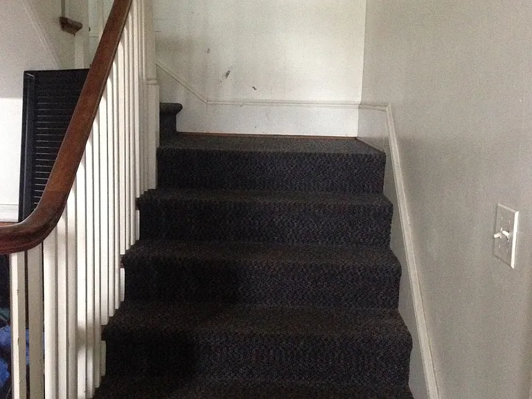 534 Logan St — Photo 35