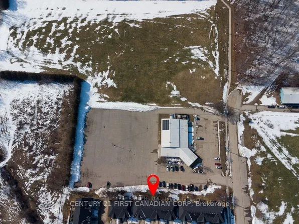 601 Lions Park Dr #21, Strathroy Caradoc, ON N0L 1W0