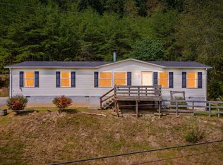 391 Old Rock Hill Rd, Watauga, TN 37694