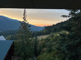 1023 Snoqualmie Dr, Snoqualmie Pass, WA 98068