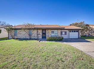 316 Wallace Dr, Crowley, TX 76036