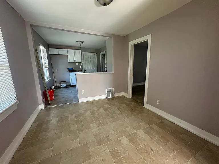 4167 Isabelle St — Photo 6