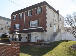 632 Gary Ln, Norristown, PA