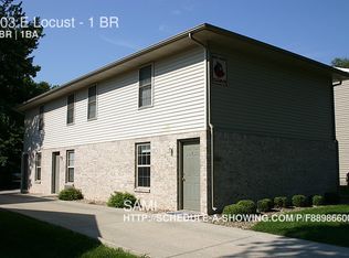 103 E Locust St APT 1, Normal, IL 61761