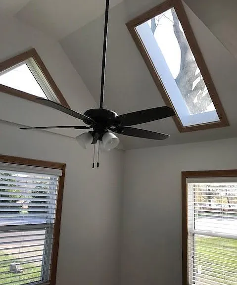 1708 W Bethel Ave — Photo 17