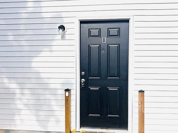 2nd image of 401 Blue Bell Rd APT B