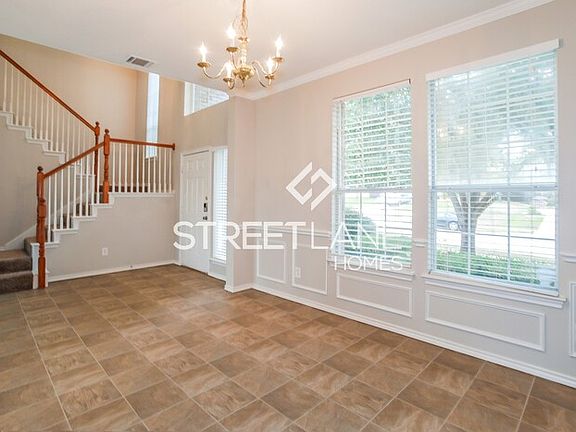 4th image of 3508 Yale Dr