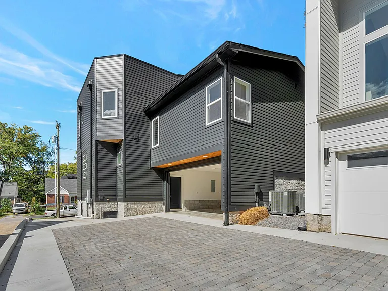 1806A Neal Ter — Photo 18