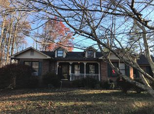 285 Alicia Ln, Mount Airy, NC 27030