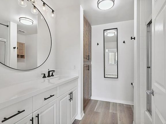 5th image of 1601 India St Unit 216