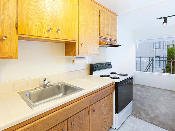 4th image of 1936 15th St #Top