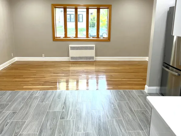 10-01 154th Street image 3 of 20