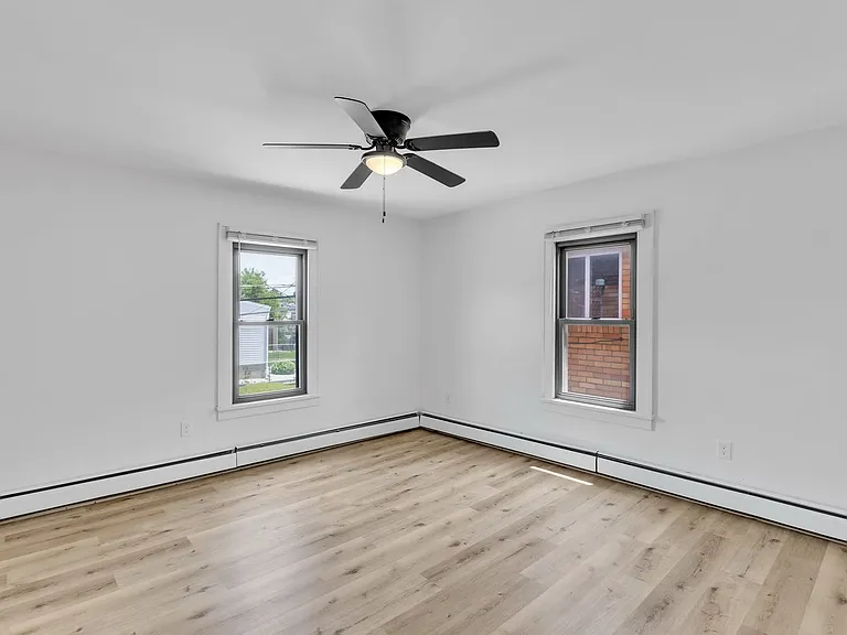 1002 Fordham Ave — Photo 21