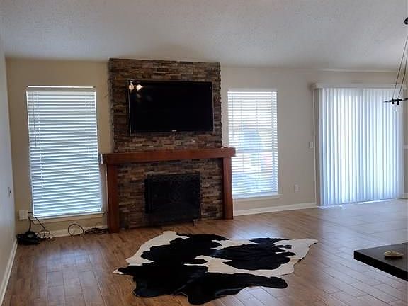 3rd image of 13322 Bridgewalk Ln