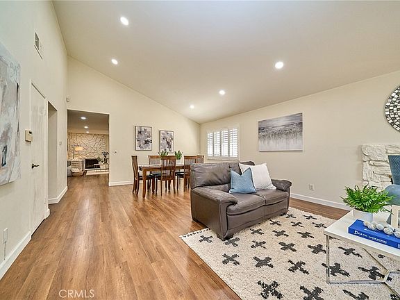 4th image of 8431 Lexington Rd