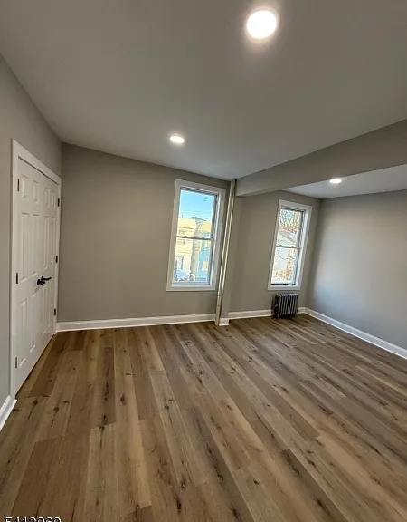 254 Montclair Ave — Photo 1