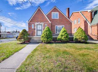 16801 Washburn St, Detroit, MI 48221