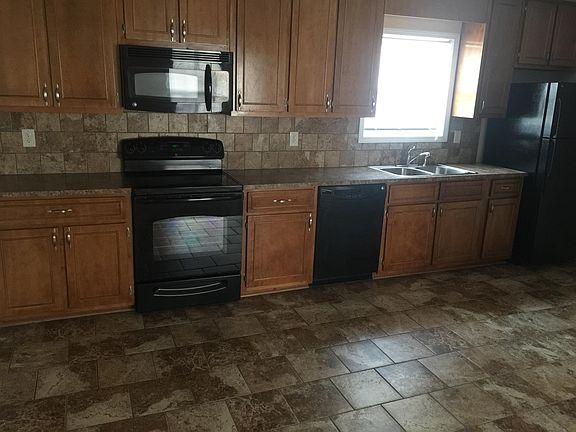 3rd image of 59 Lee Road 990