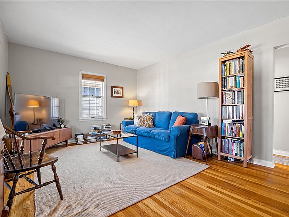 4th image of 1605 56th St