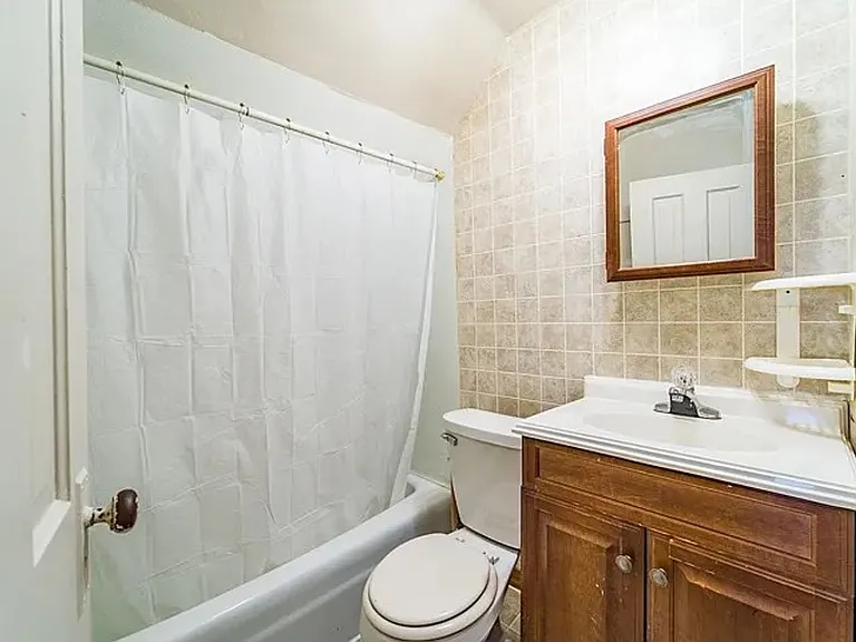 629 Park Ave — Photo 12