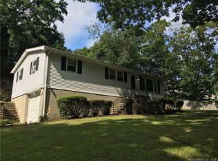 60 Hillside Ave, Shelton, CT 06484