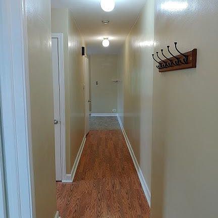 4th image of 2630 W Summerdale Ave #2