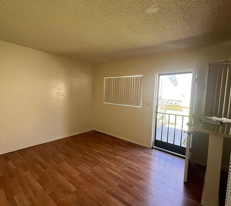 1st image of 7652 Comstock Ave APT B