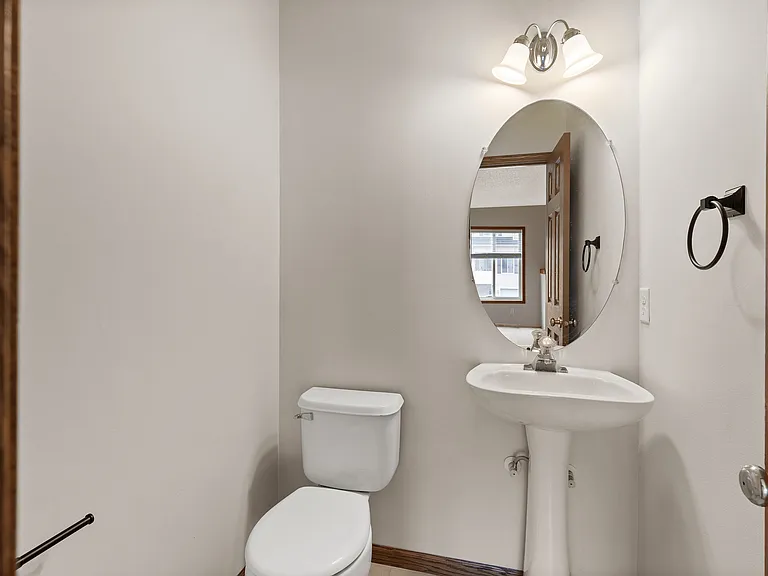6860 Meadow Grass Ln S — Photo 21