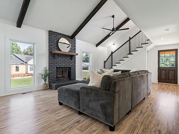 4th image of 5205 Parkside Cir