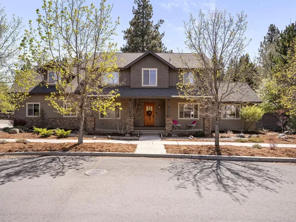 2073 Shevlin Crest Dr, Bend, OR 97703