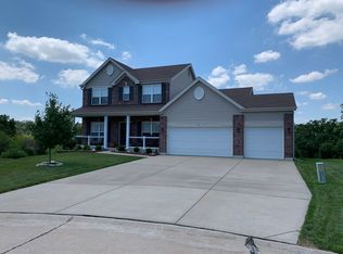 19 Bluff Brook Ct, O'Fallon, MO 63366