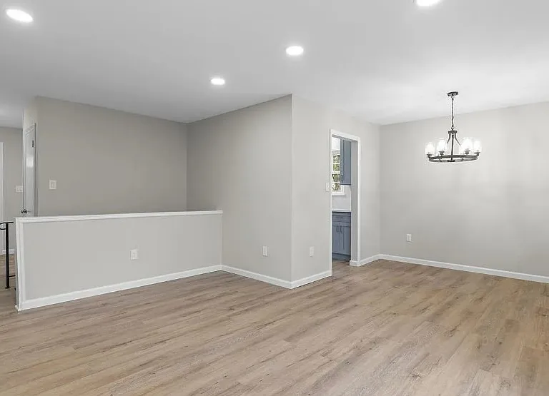 24320 Log House Rd — Photo 2