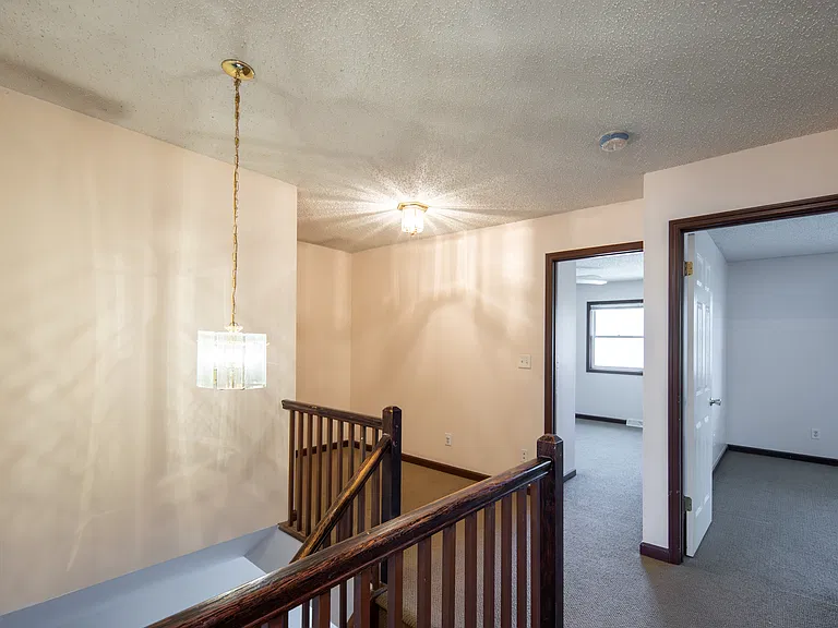 174 Harvard Rd — Photo 16