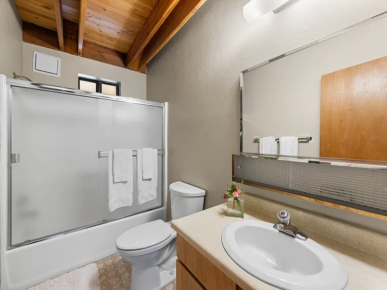 760 Rawhide Dr — Photo 10