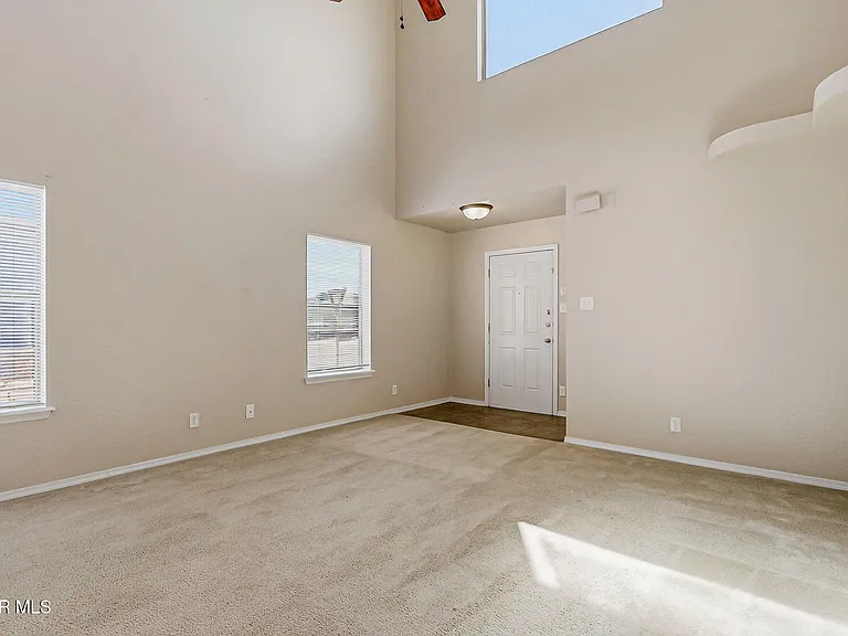 2300 Glitter Point — Photo 16