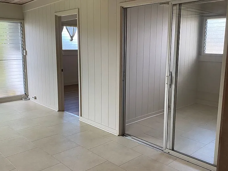 521 Ululani St — Photo 24