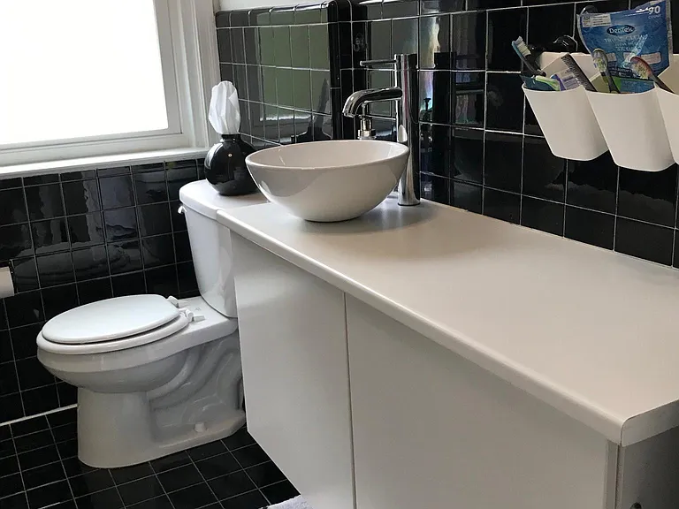 1643 Surrey Ln — Photo 13