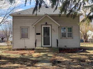 531 S Hunt St, Lake Crystal, MN 56055