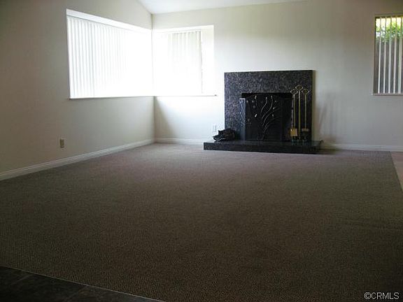 5th image of 2042 Palisades Dr
