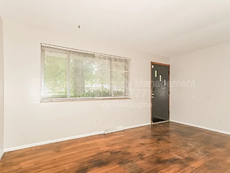 1225 Senate Dr — Photo 7
