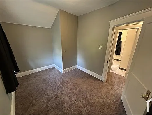 9535 Nelson Ave — Photo 37