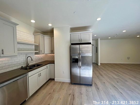 4th image of 314 W 6th St #308