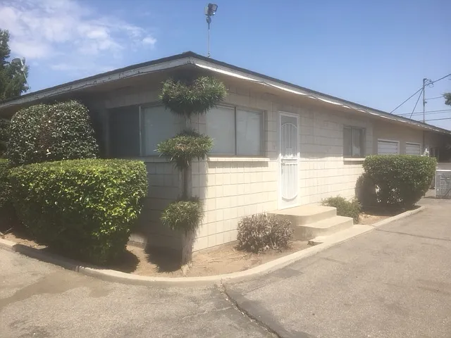 6929 E Nebraska Ave — Photo 4