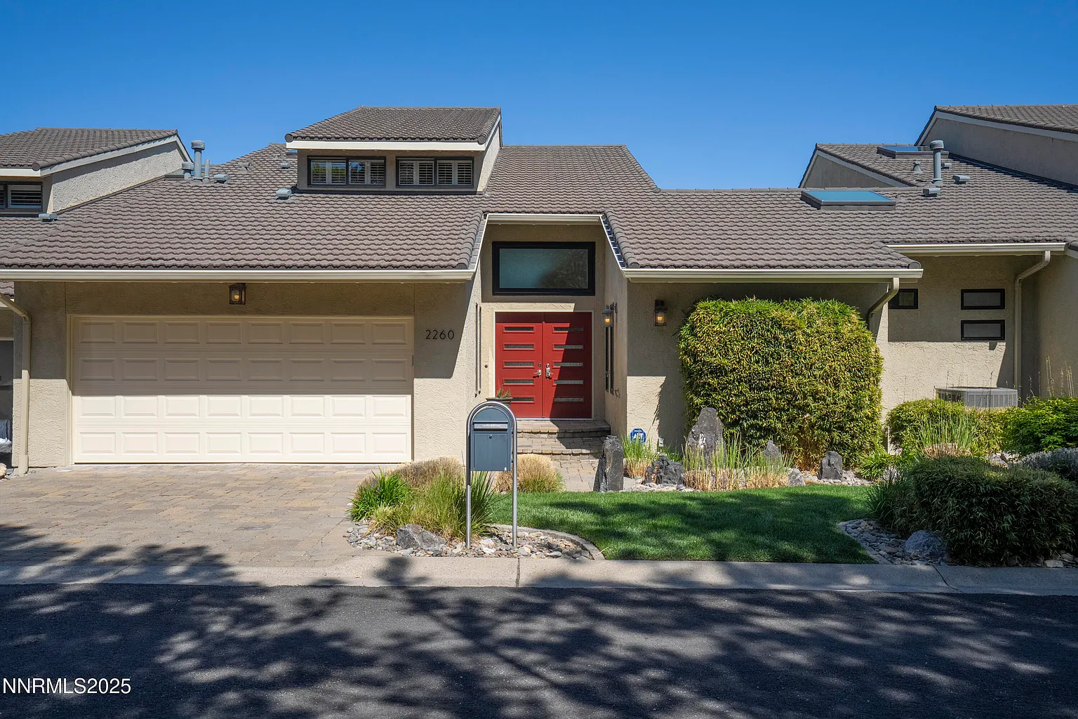 2260 Stone Mountain Cir photo 1