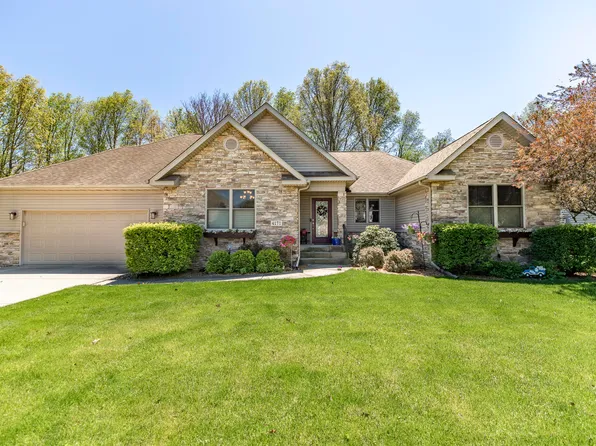 4171 Westwood Ln S, Chesterton, IN 46304