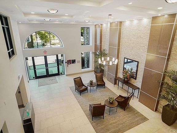 2nd image of 5015 Balboa Blvd Unit 309