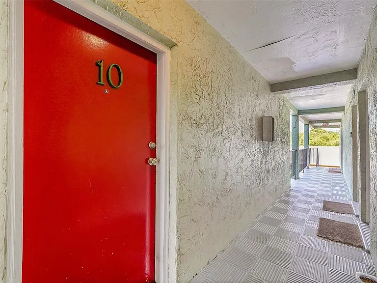 1005 SW 15th Ave #10 — Photo 23