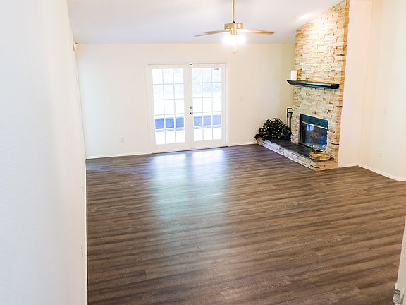4th image of 12109 Steppingstone Blvd